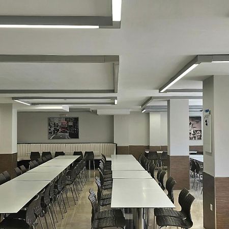 Hostel Residencia Alfil Málaga Exteriör bild