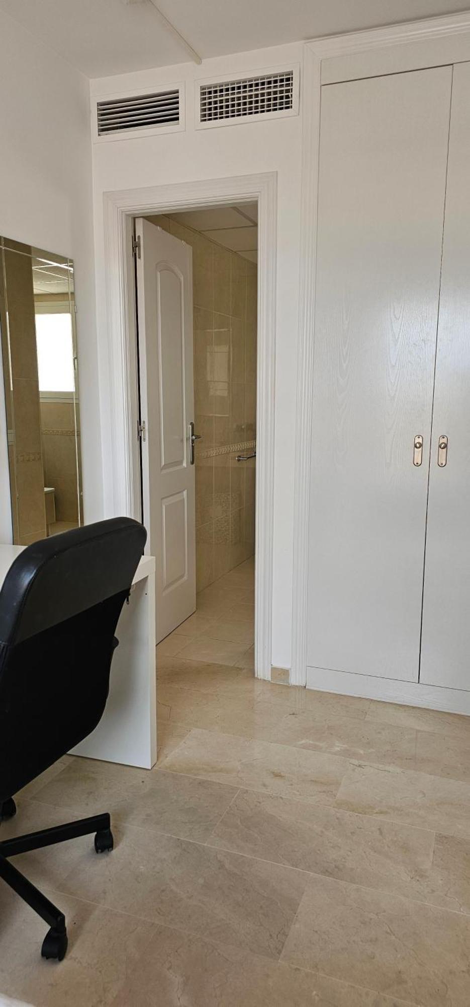 Hostel Residencia Alfil Málaga Exteriör bild